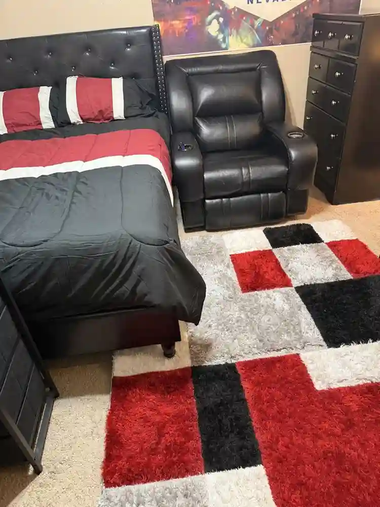 Upscale/pvt bath/fireplace/” tv/!