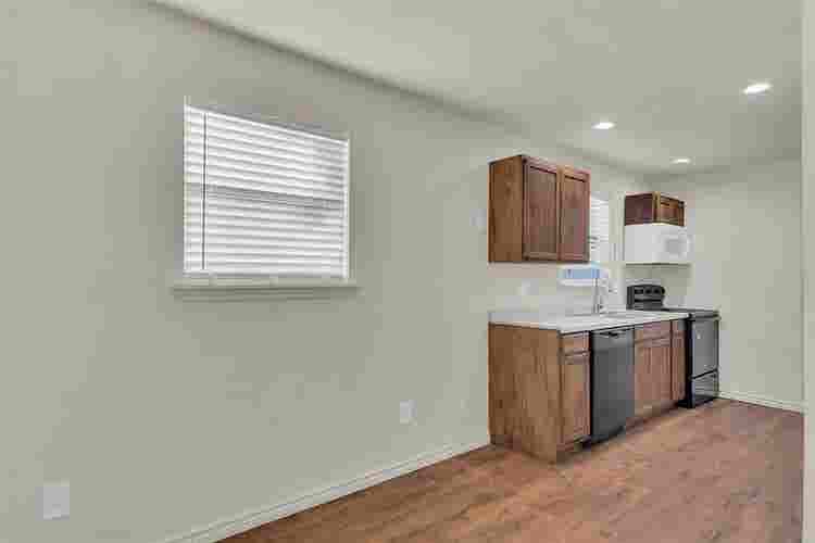 4 BR in Fort Worth