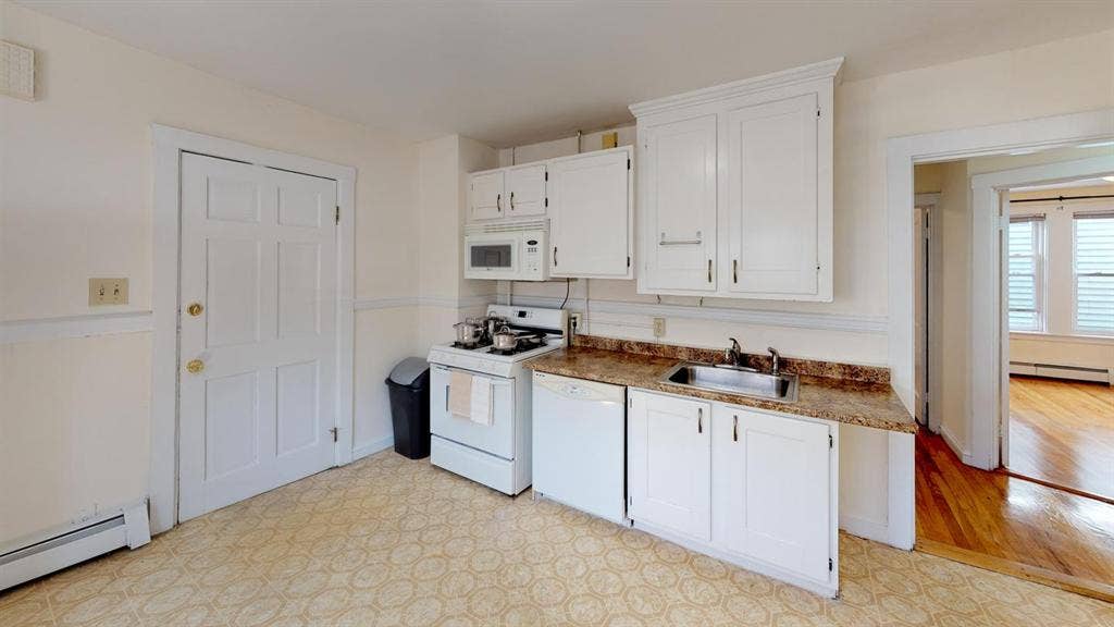 1 BR in Boston