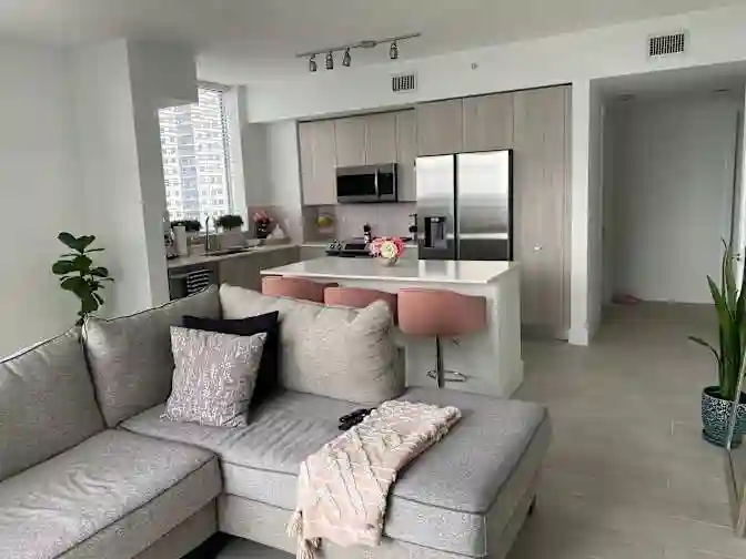 Looking for a roommate