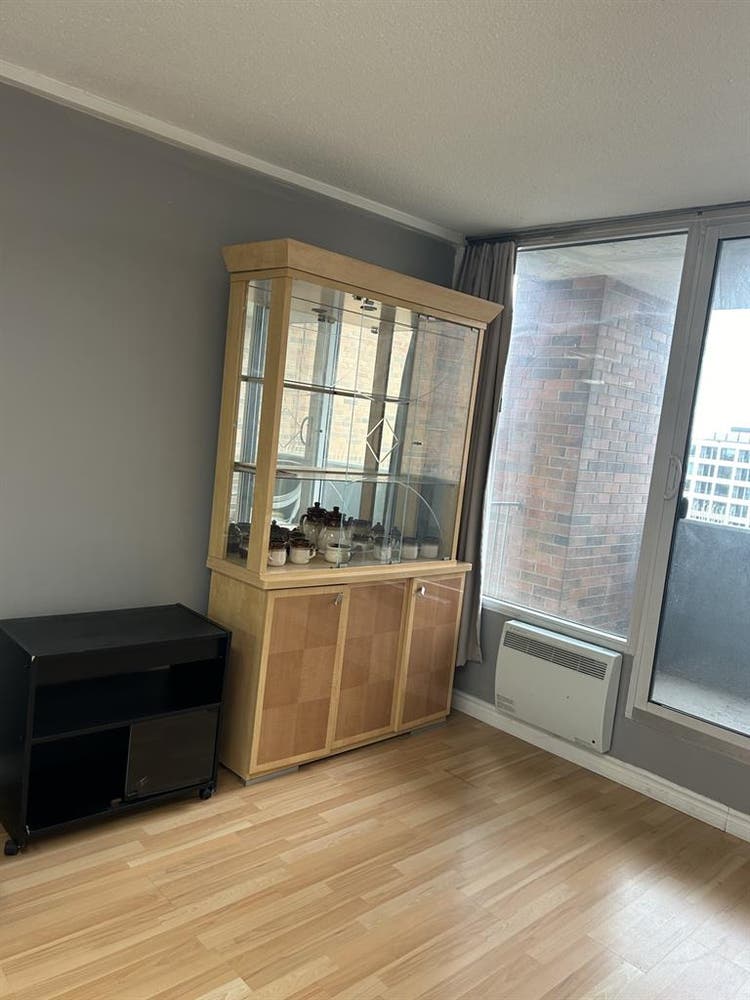 Beautiful spacious 1bedroom apt