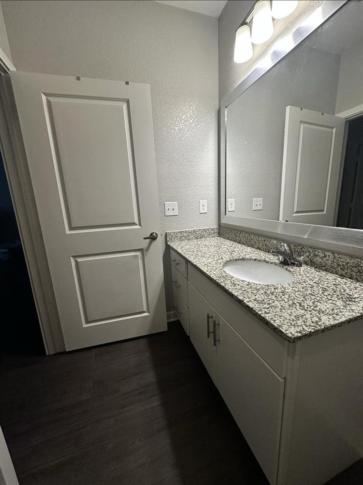 Private room and bathroom.