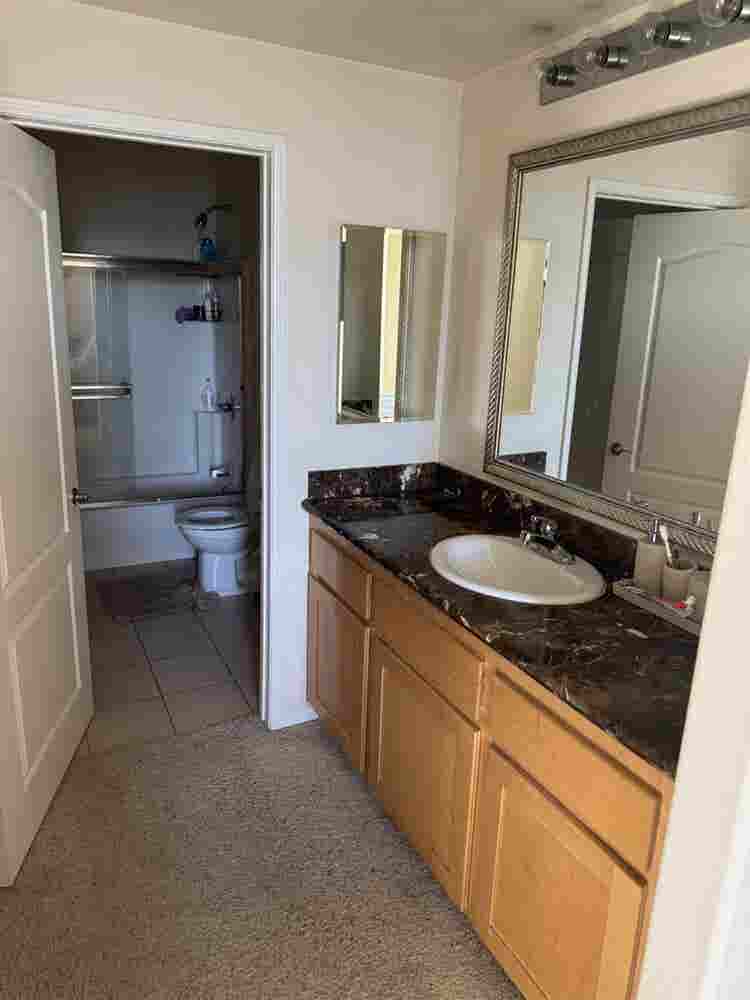 Private Room + Bath. Prime DTLA