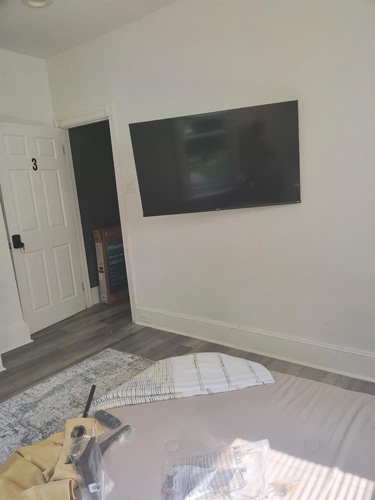 Rooms for rent Male only