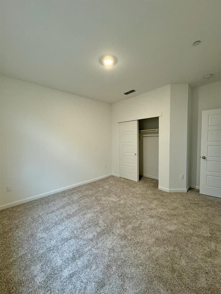 2 rooms for rent