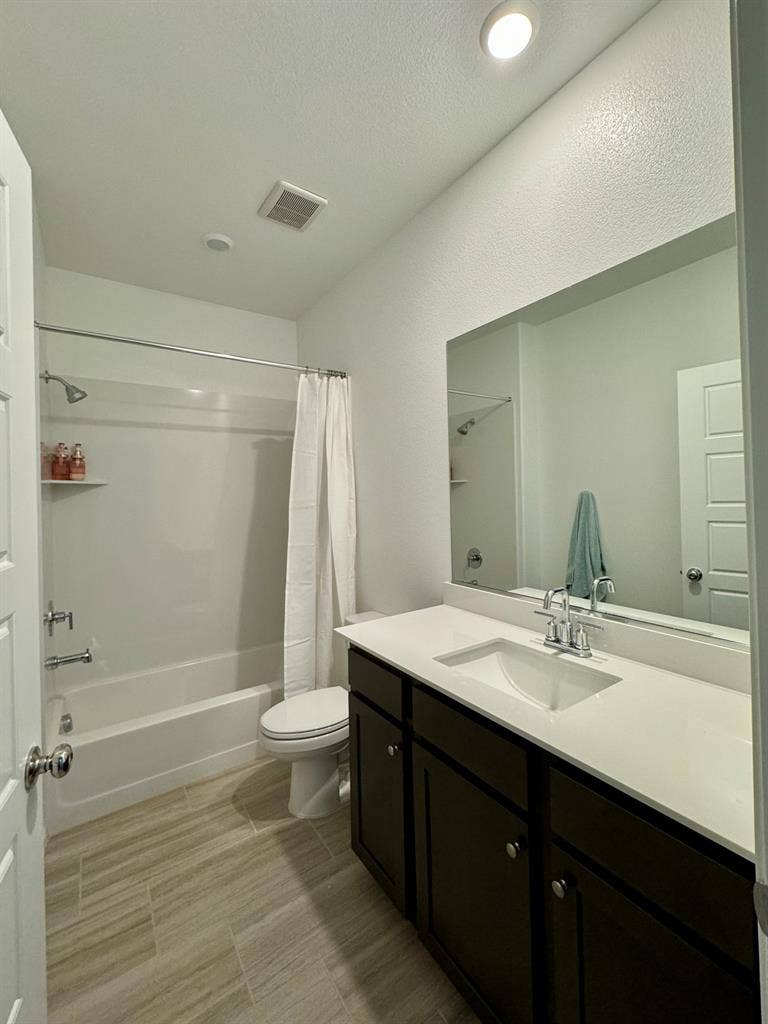 2 rooms for rent