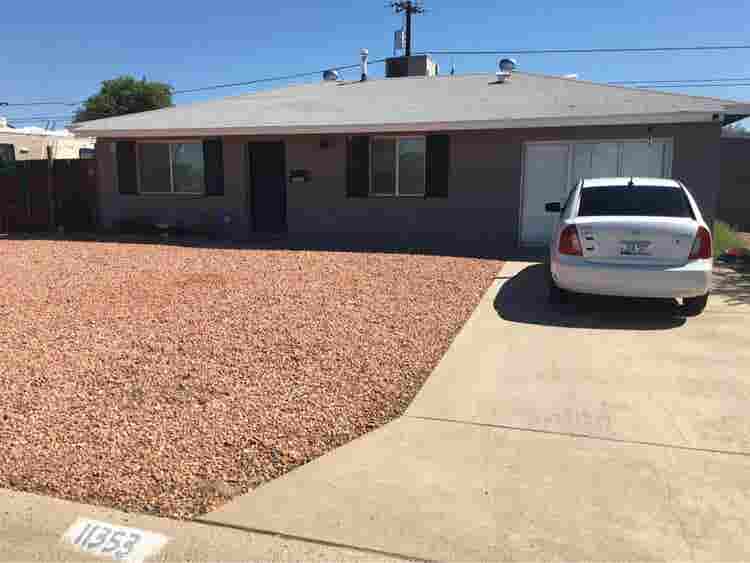 Looking for Roommate