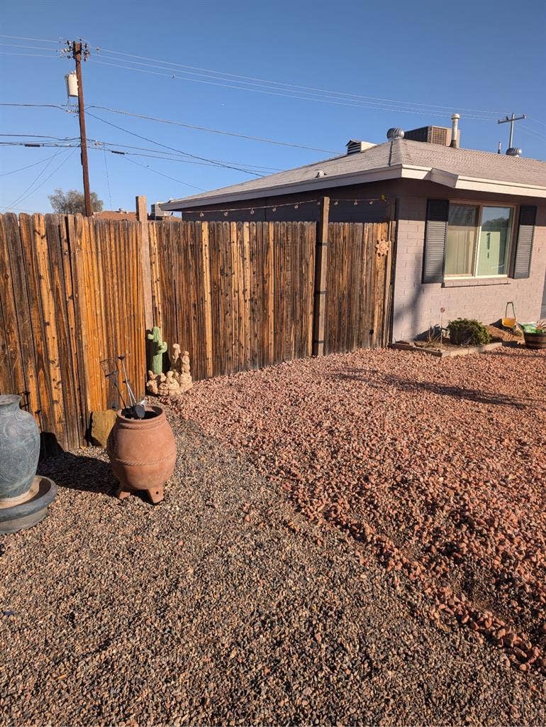 Looking for Roommate