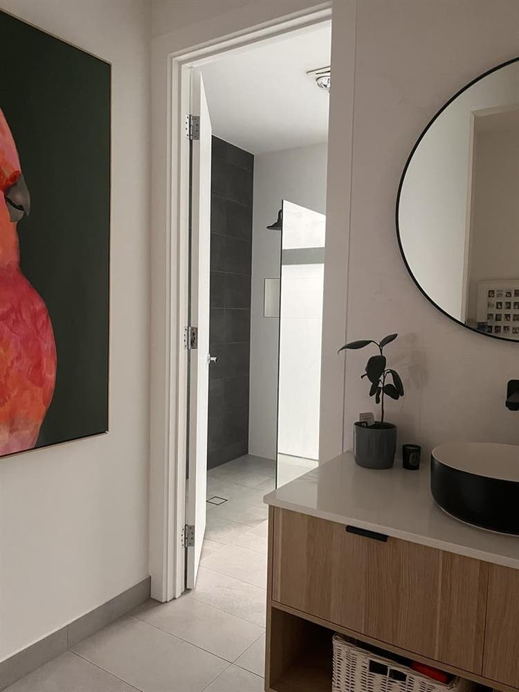 1 bedroom for rent in West Beachh