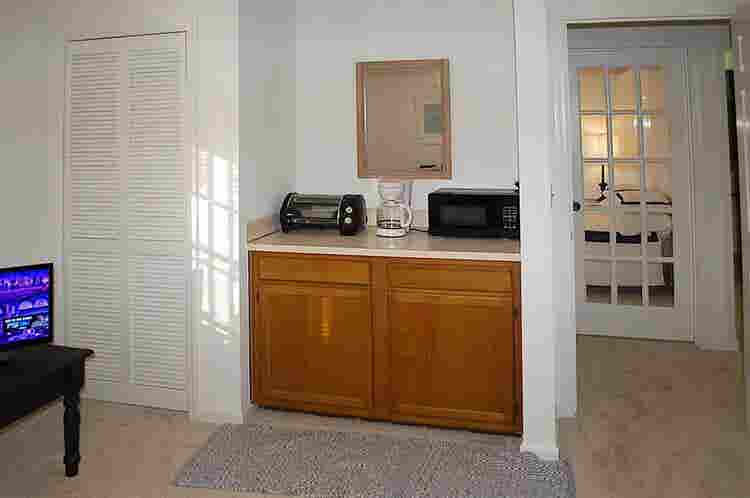 Own 3 Rooms in Beautiful Townhouse