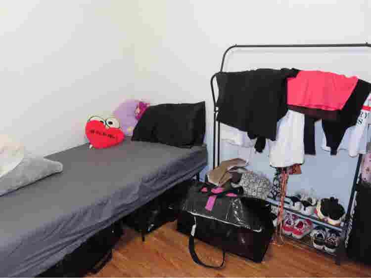 Seeking for female roommate - $