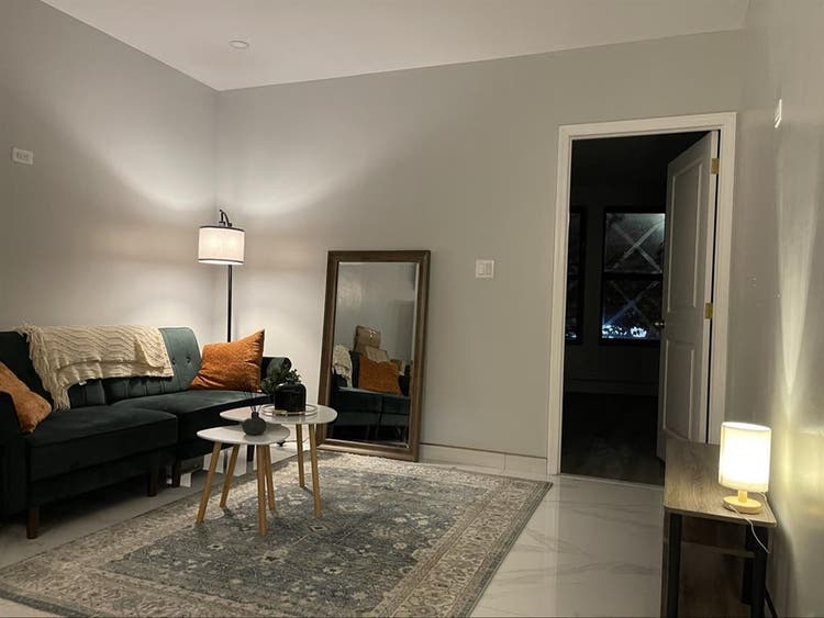 Room for 2 - Brooklyn , Bay Ridgee
