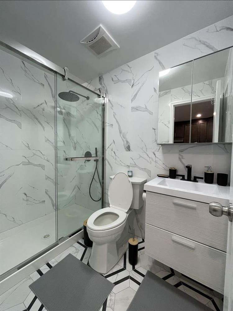 Room for 2 - Brooklyn , Bay Ridgee