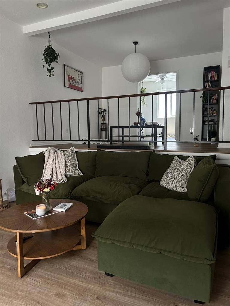 Looking for Roommate !!