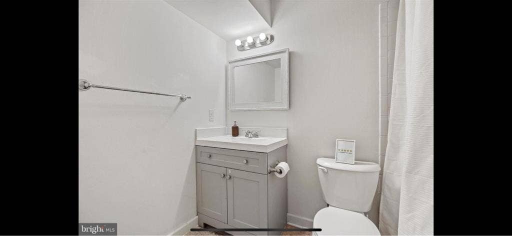 Walk-In 1BR Basement Apt + Parking