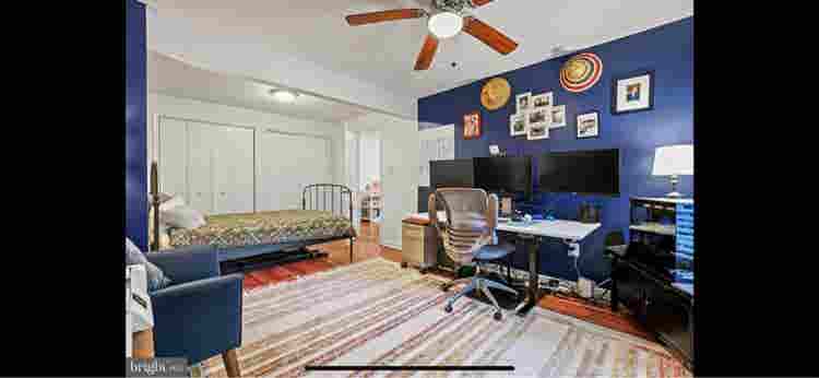 Walk-In 1BR Basement Apt + Parking