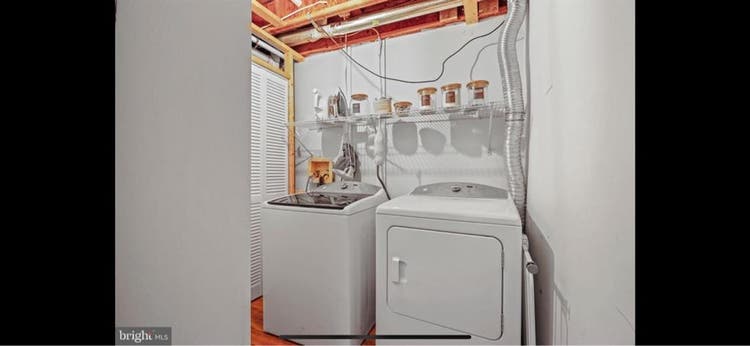 Walk-In 1BR Basement Apt + Parking