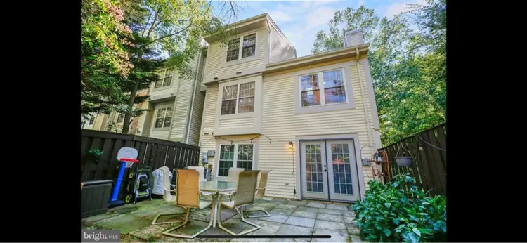 Walk-In 1BR Basement Apt + Parking