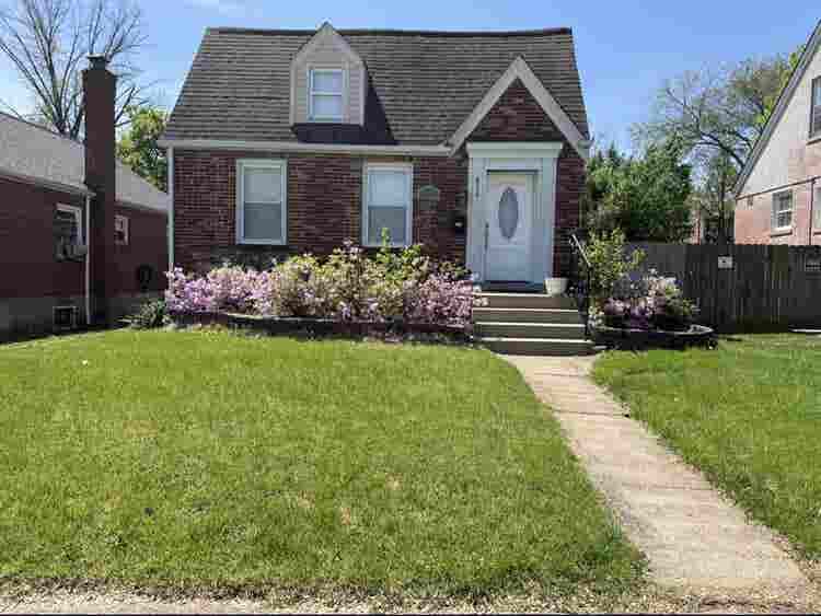 Looking for a Roomate