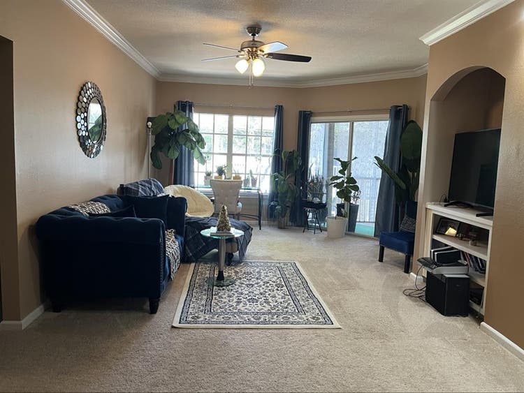 Furnished Room in Town Centerr