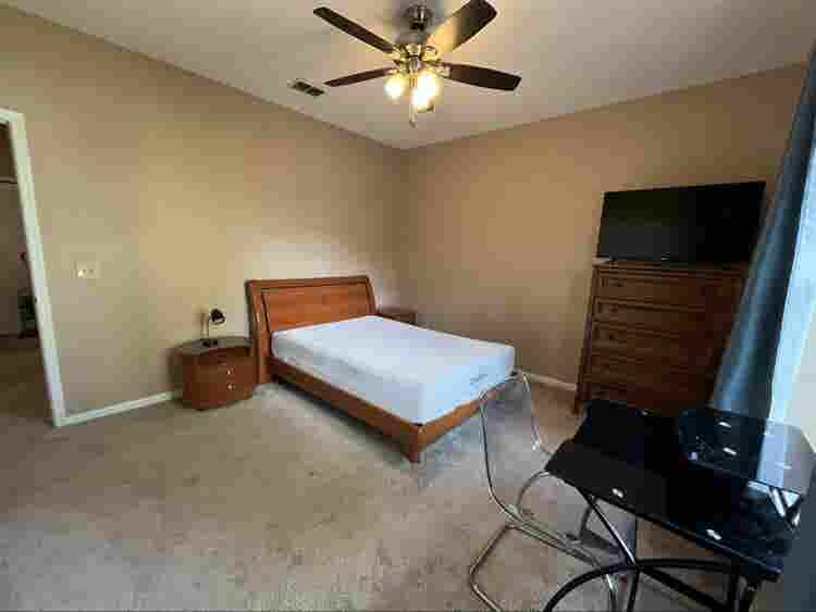 Furnished Room in Town Centerr