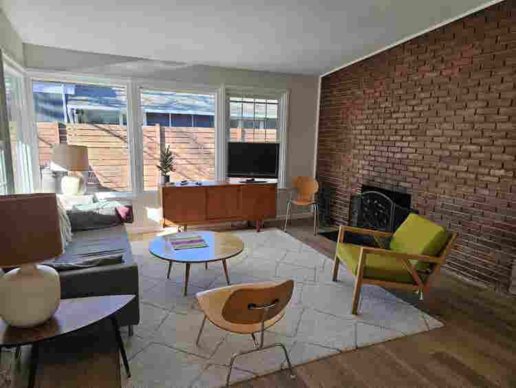 Room for Rent in Falls Church Home