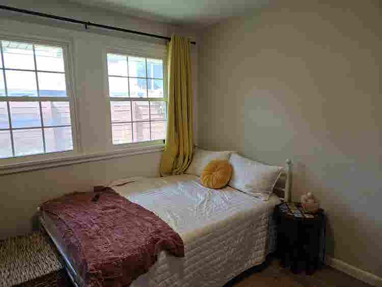 Room for Rent in Falls Church Home