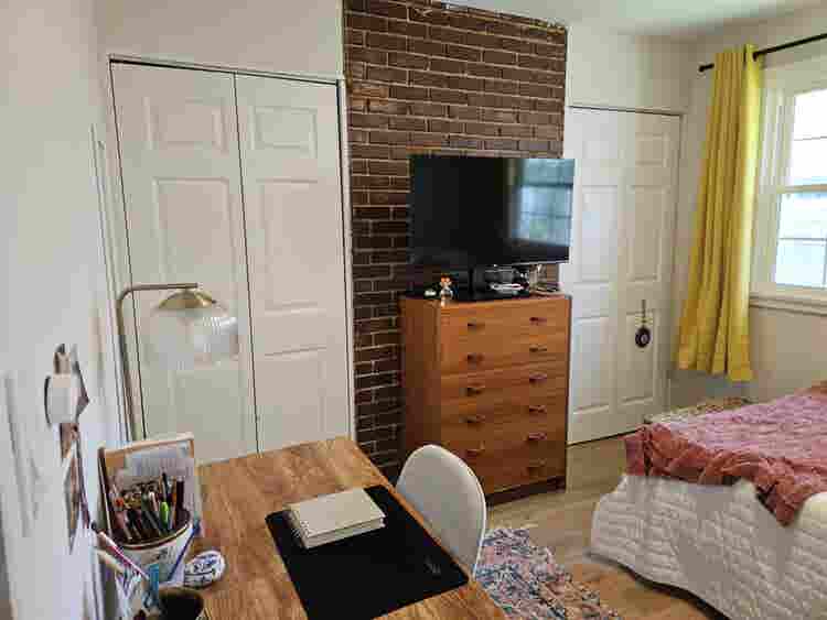 Room for Rent in Falls Church Home