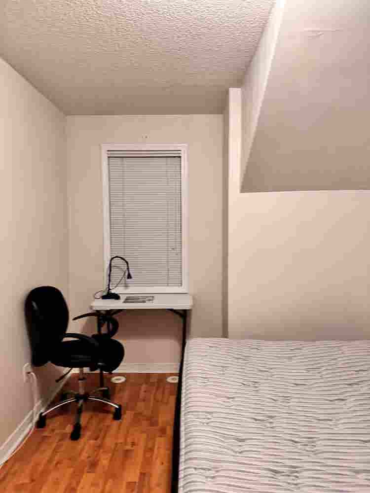 One bedroom for Rent