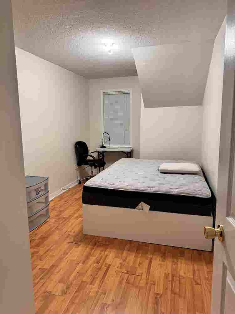 One bedroom for Rent