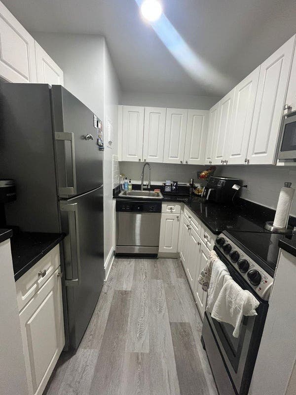 ✨Sleek & Comfy Room - MidtownSouth✨