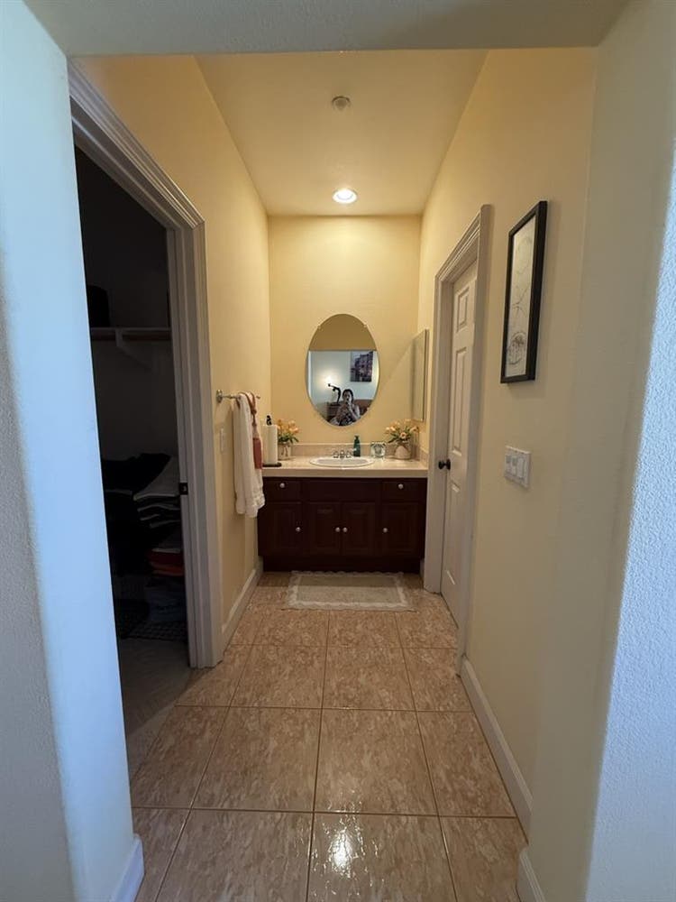 Private room 
for rent