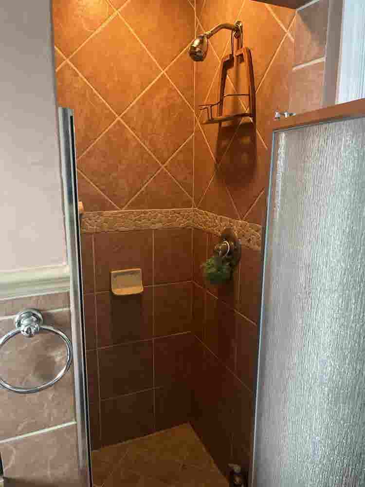 Looking for roommate 

for nice home