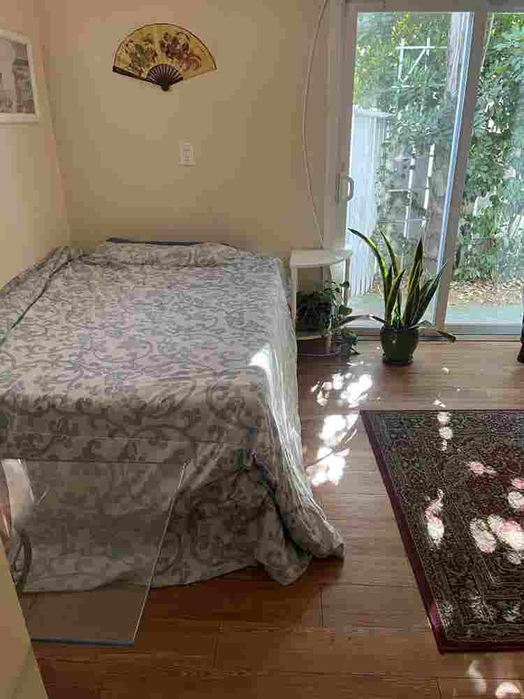 Looking for roommate 

for nice home