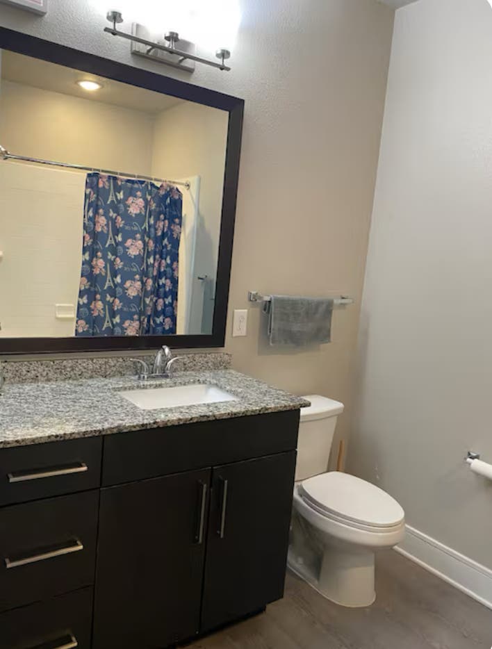 Individual private Rooms for rent.