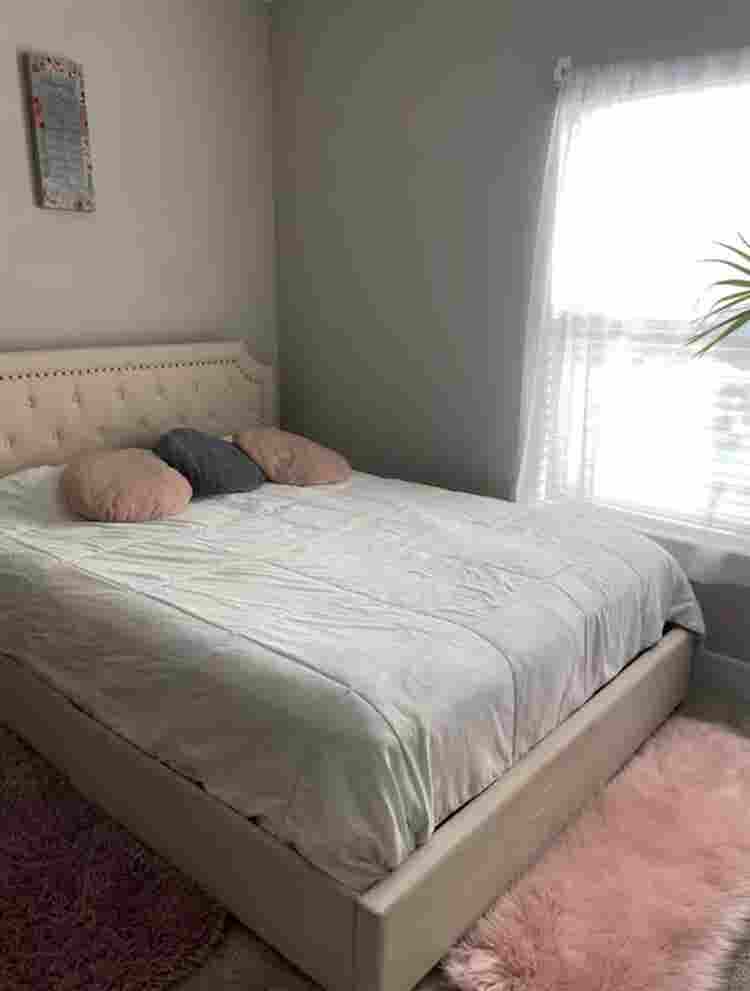 Individual private Rooms for rent.