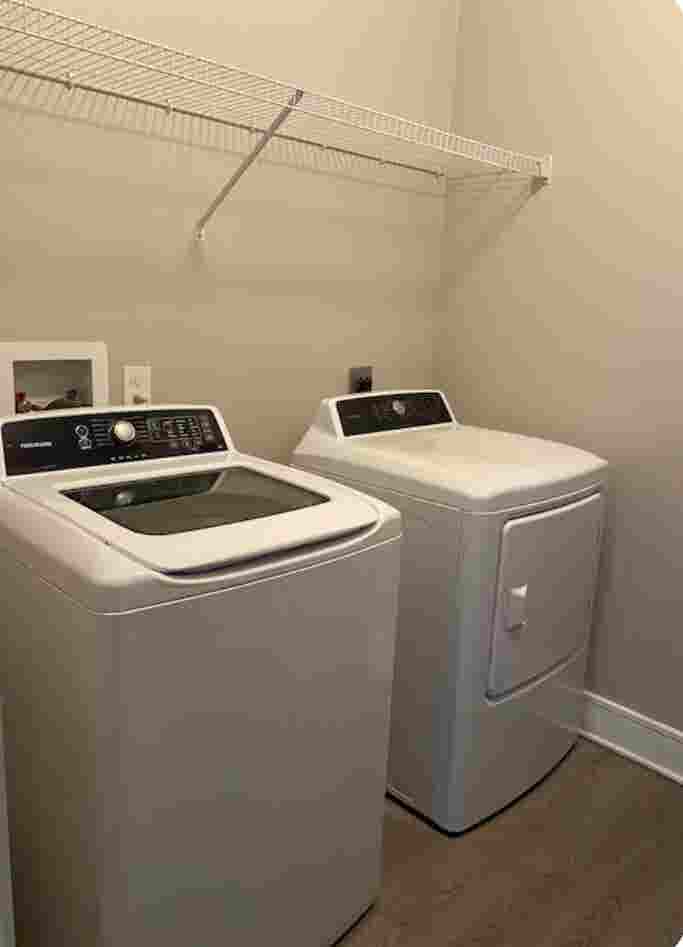 Individual private Rooms for rent.