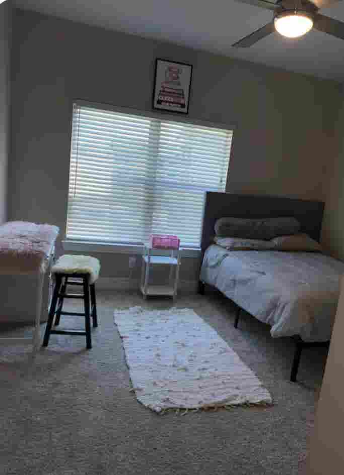 Individual private Rooms for rent.