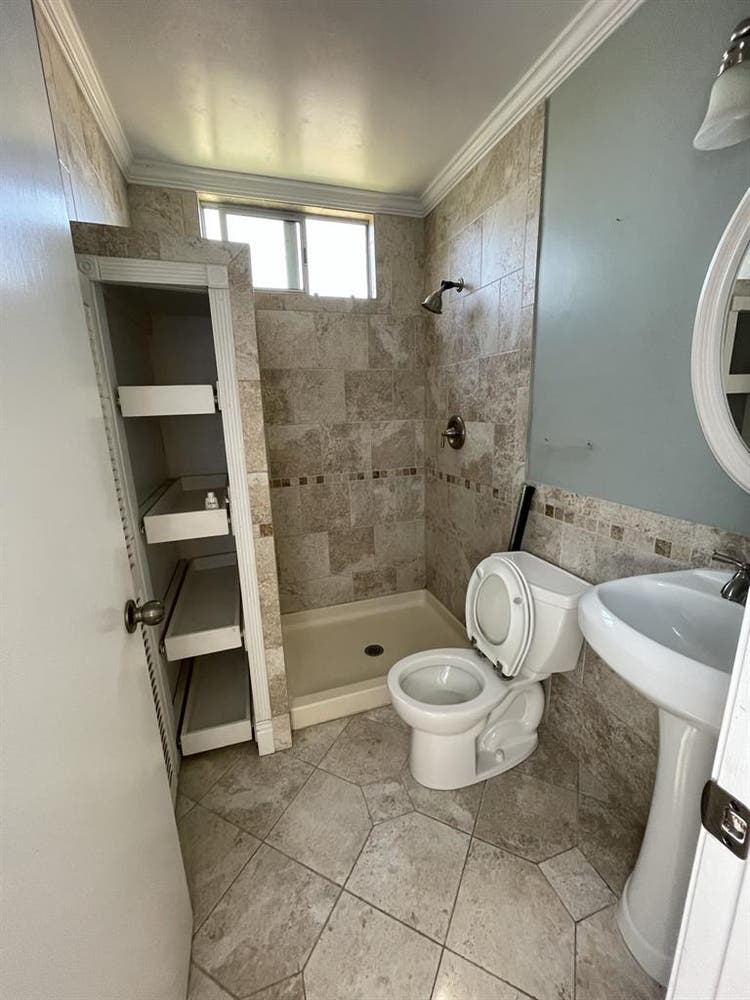 1 bdrm/bath in law suite