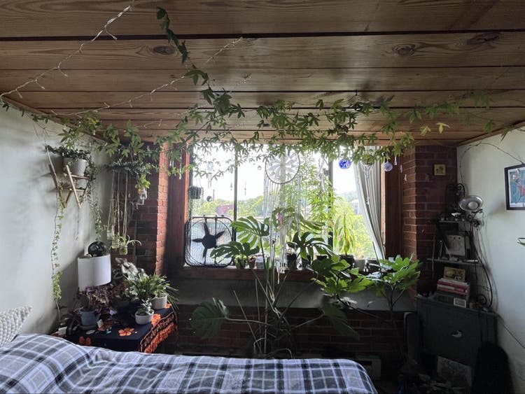 Private bedroom/bathroom available