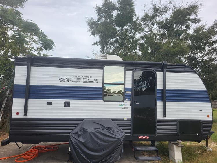 TRAILER FOR RENT.
