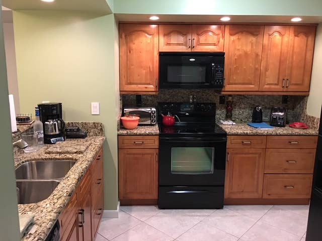 Room for Rent, Female only