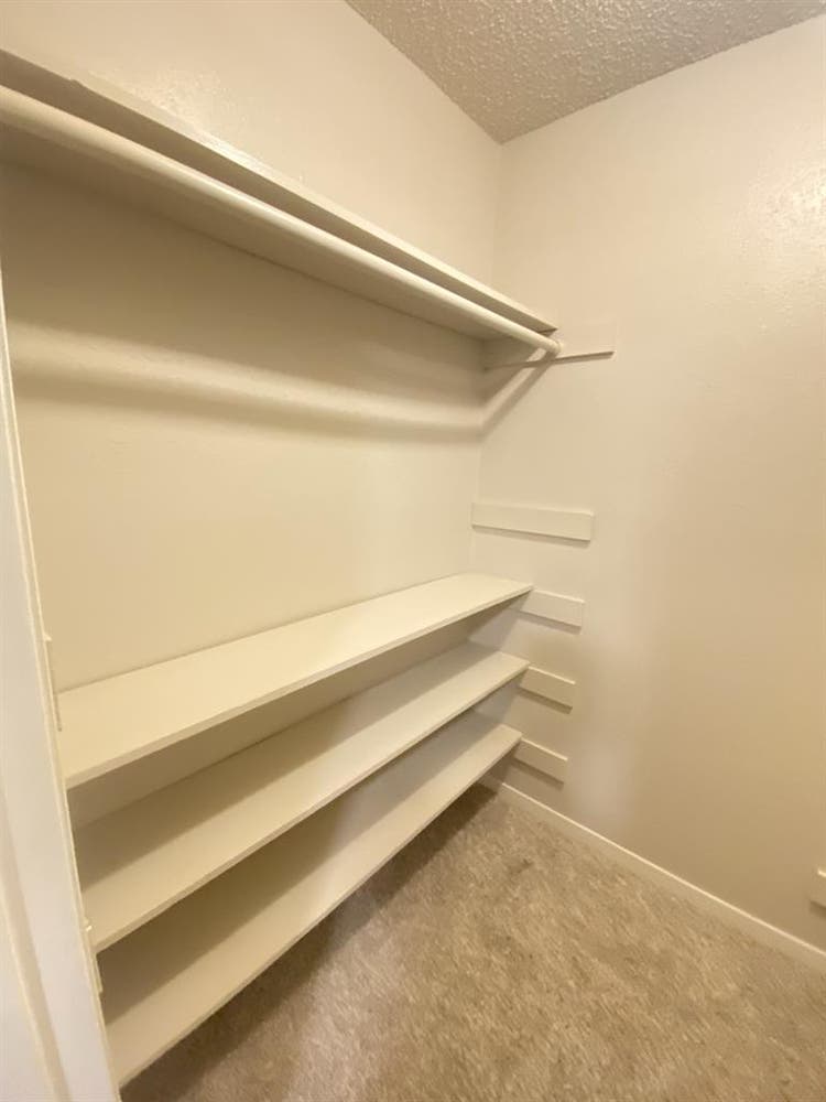 2 Rooms Available