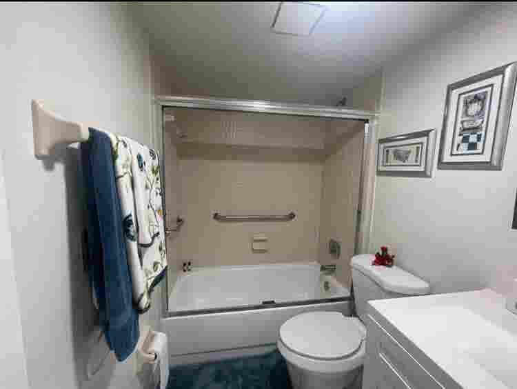 Cuarto Privado con Bano Privado