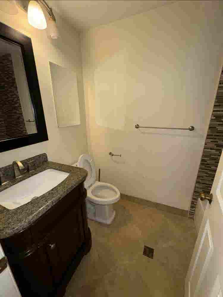 Roomate wanted