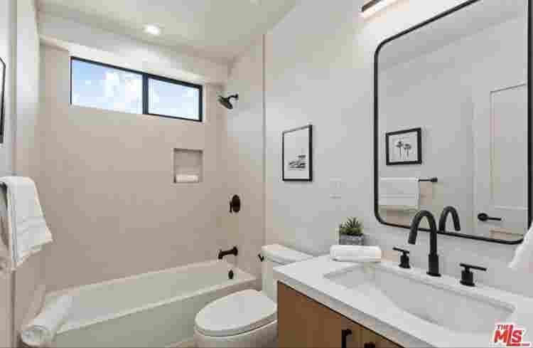 Luxury  bath for one female