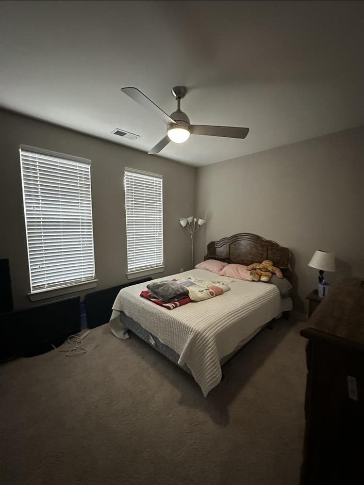 Seeking Roommate to move in!