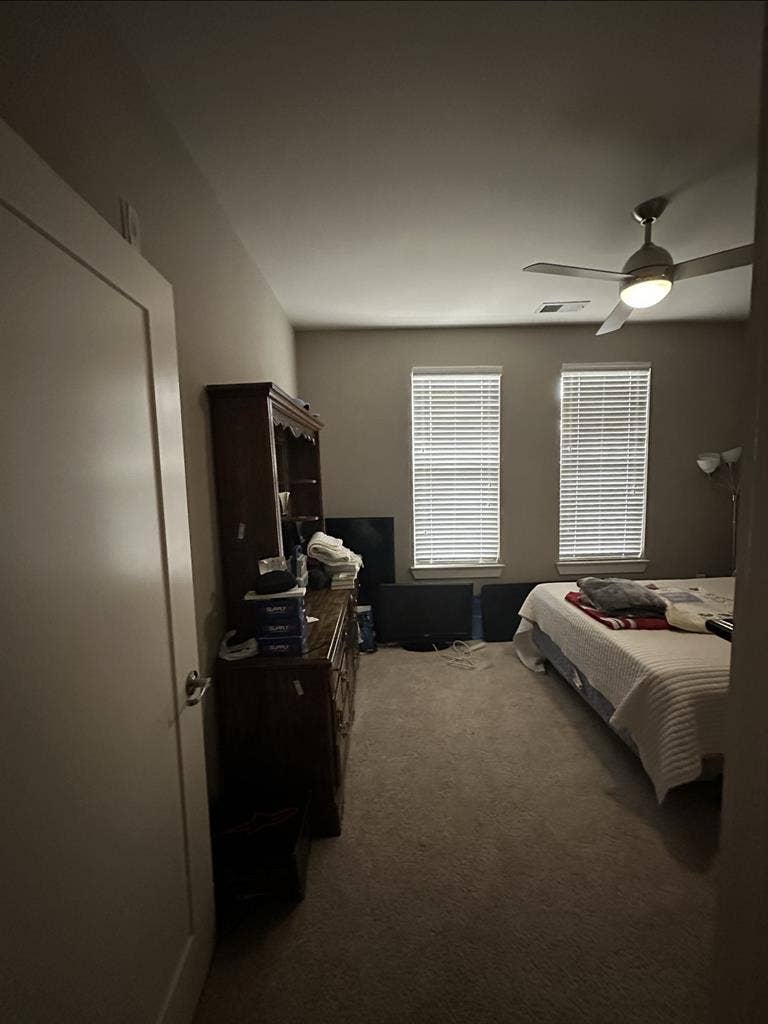 Seeking Roommate to move in!