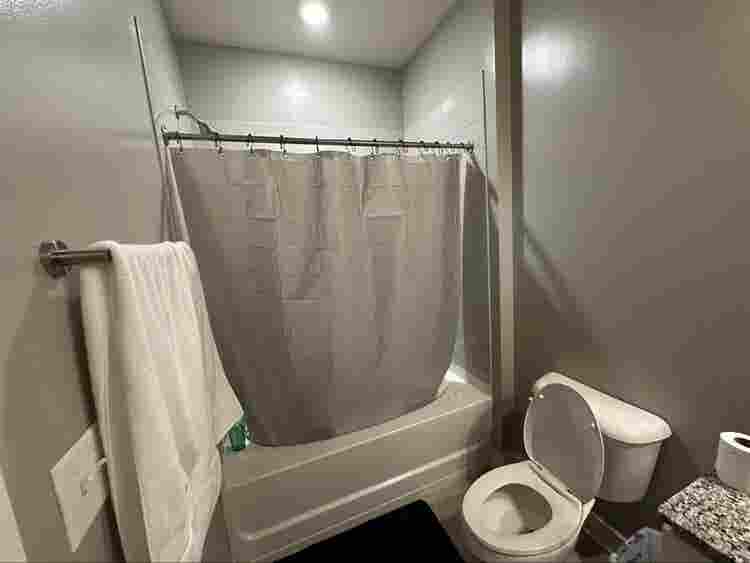 Seeking Roommate to move in!