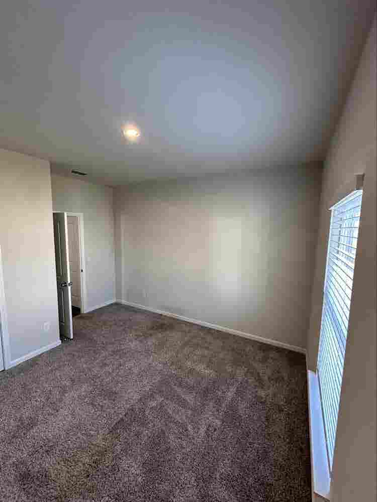 Male roommate wanted in Duluth